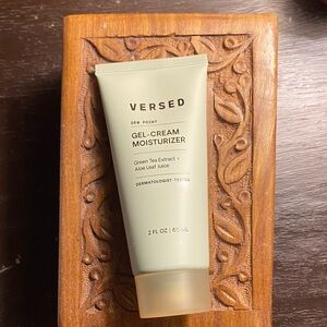 Versed Dew Point Gel-Cream Moisturizer